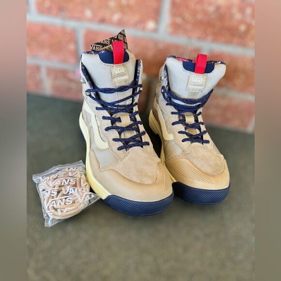 Vans Ultrarange EXO HI 2 Waterproof Gore-Tex MTE All weather Insulated Boot Size - Picture 14 of 15